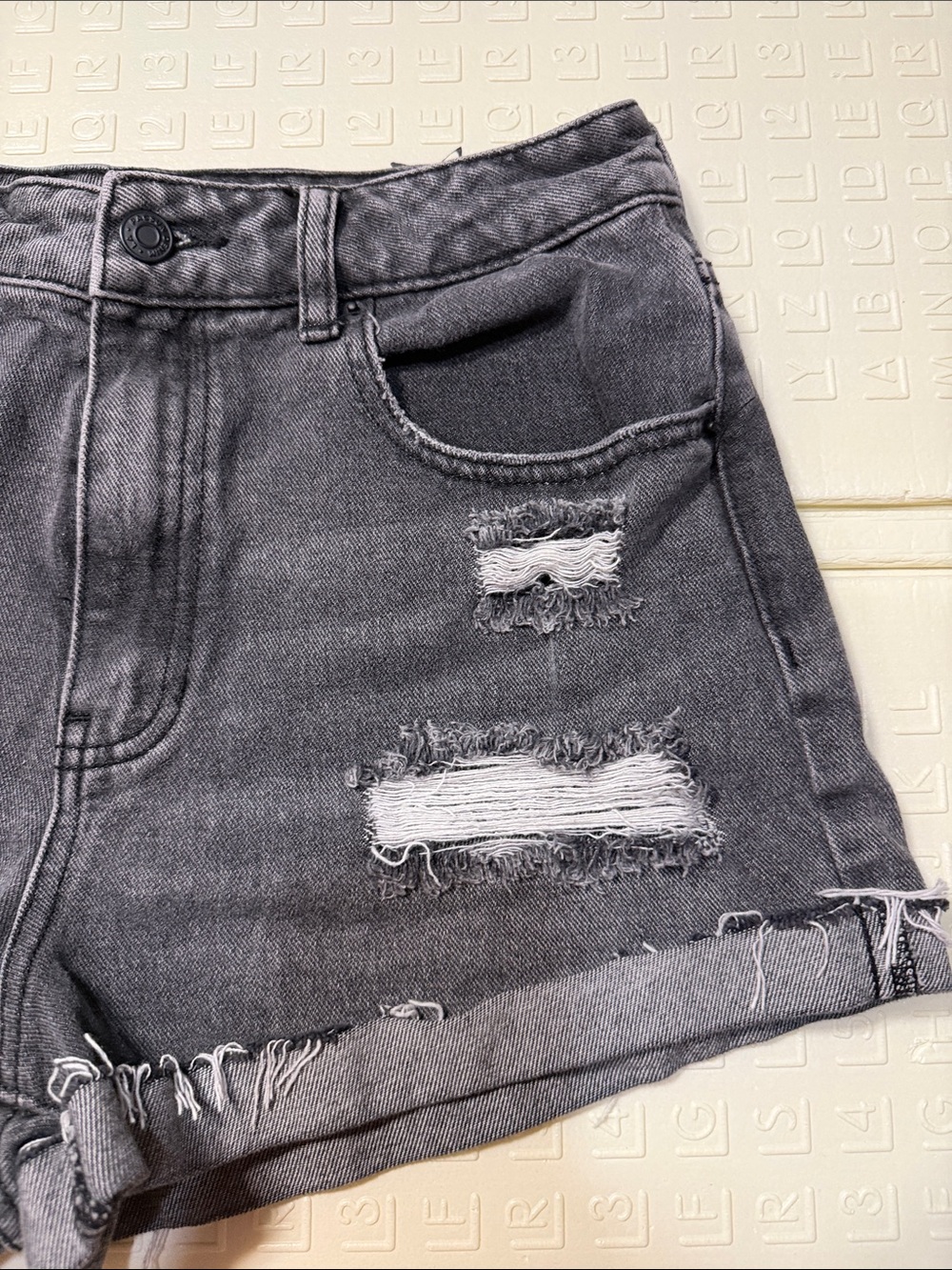 PacSun Black Distressed High-Rise Denim Shorts - Picture 2 of 6